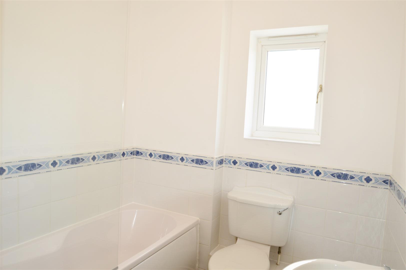 2 Maes Y Wennol, Miskin, RCT, CF72 8SB